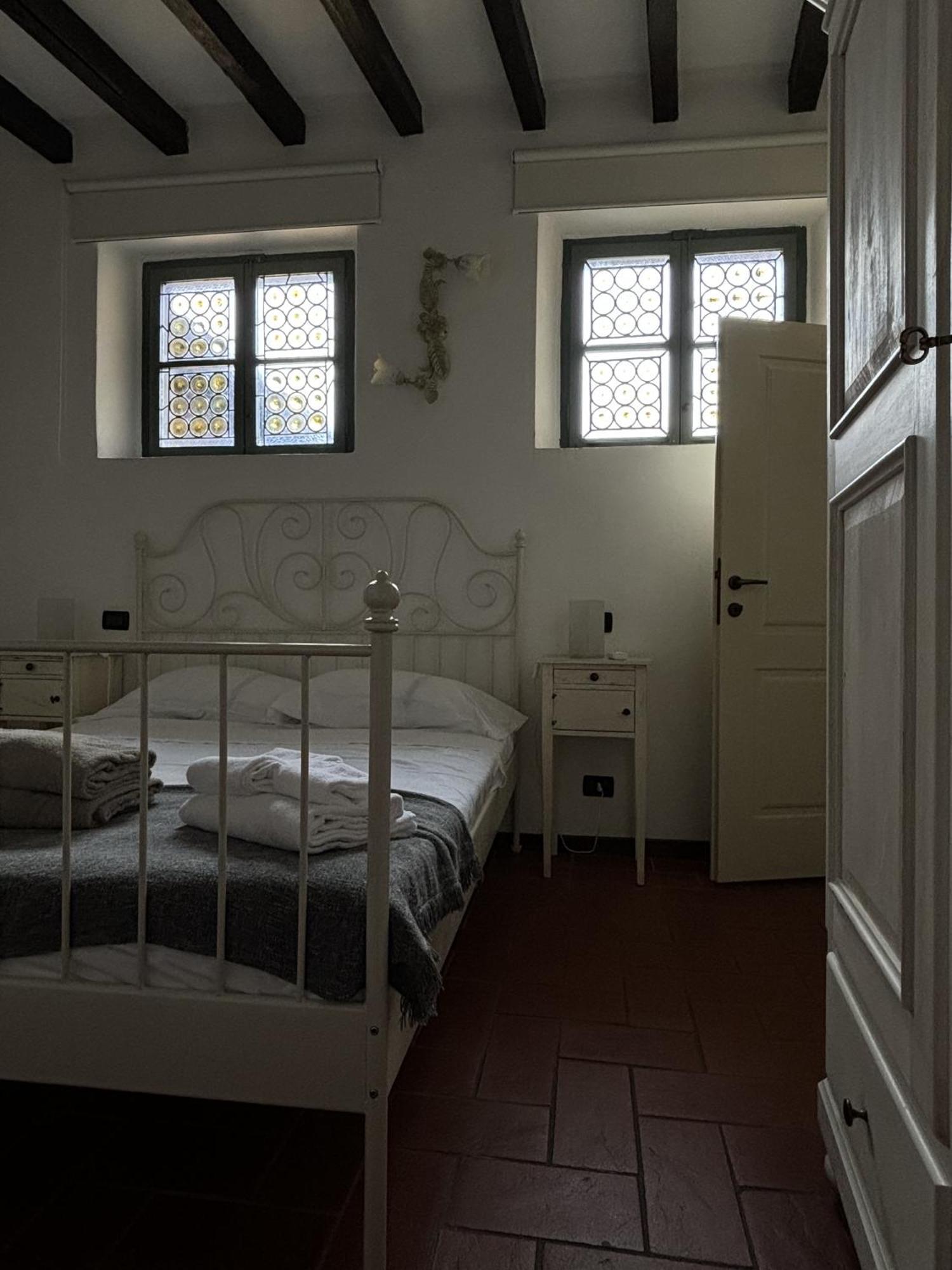 Castello Oldofredi Aparthotel Monte Isola Kültér fotó