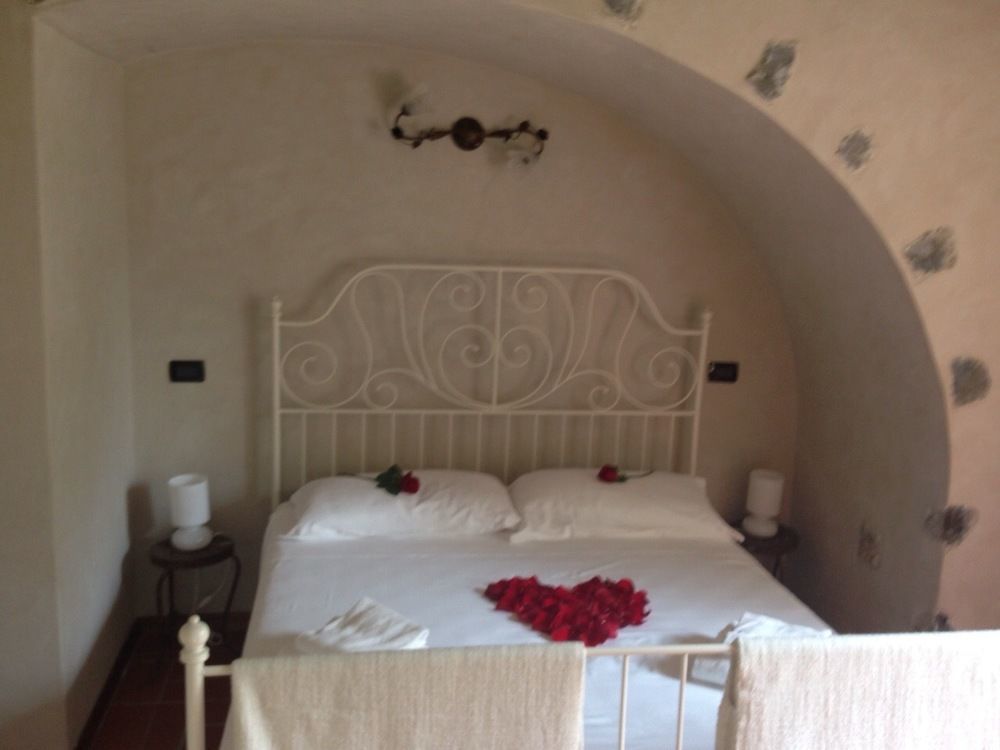 Castello Oldofredi Aparthotel Monte Isola Kültér fotó